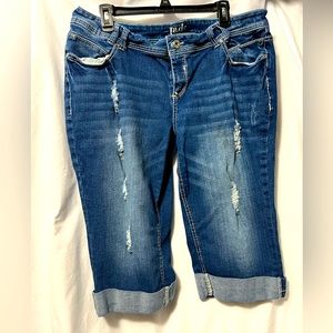 Jade Jeans capris woman’s size 16